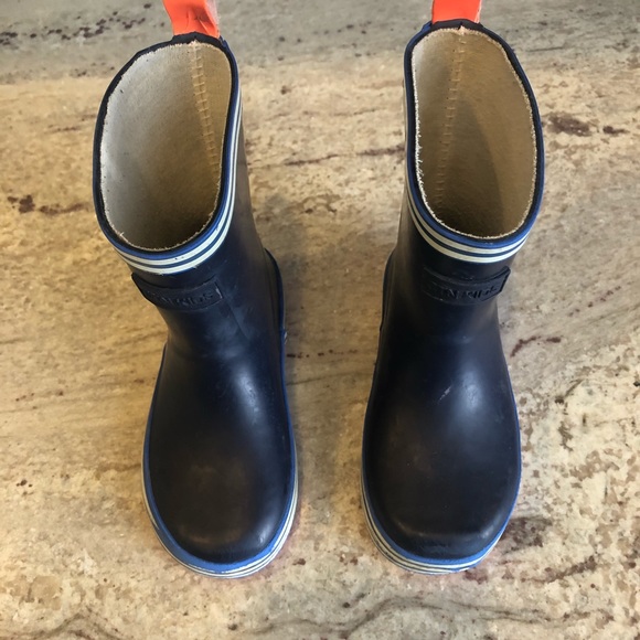 cotton on rain boots